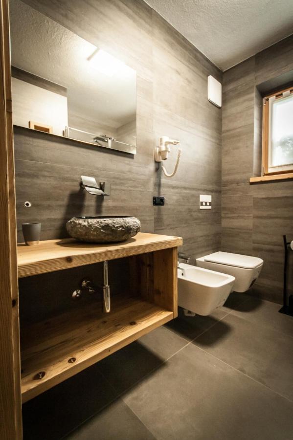 Mas dei Bati Bed & Breakfast Pracorno di Rabbi Bagian luar foto